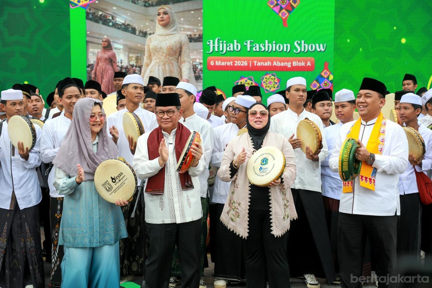 Libur Lebaran di Jakarta? Program Mudik ke Jakarta menghadirkan promo hotel, wisata, tur kota, dan transportasi gratis. Simak di sini!